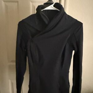 Lululemon Size 4 Zip Up Sweatshirt